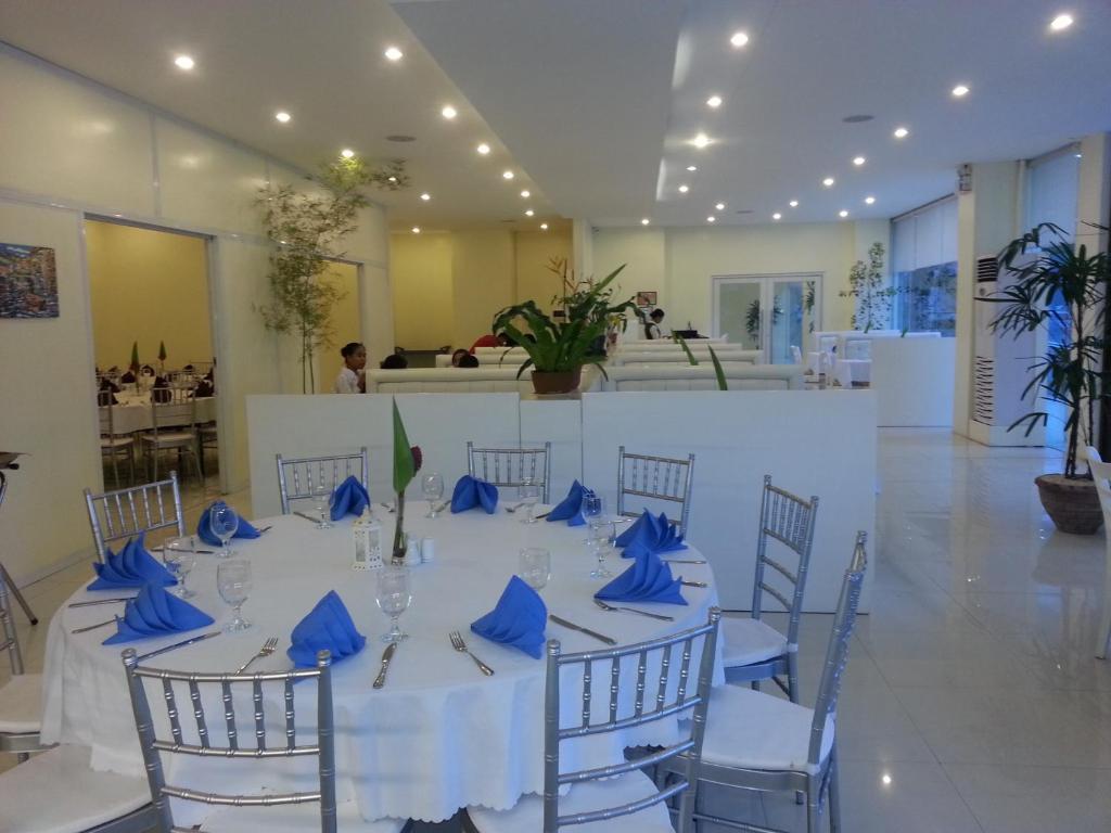 Parkway Hotel 수리가오 외부 사진